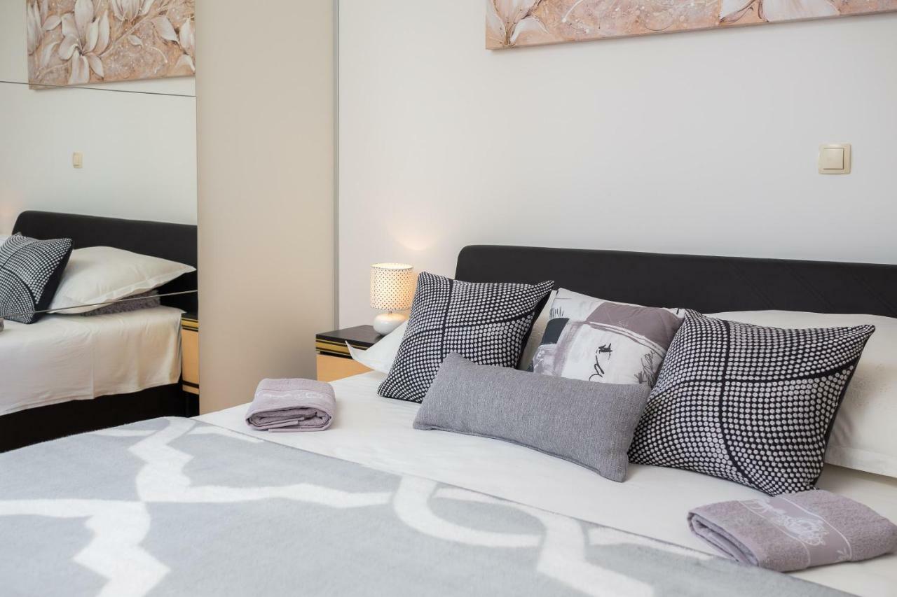 Fba Family Beach Apartments Omiš Eksteriør billede