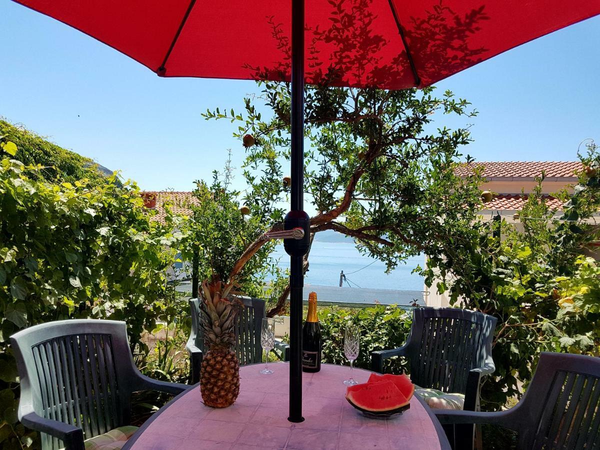 Fba Family Beach Apartments Omiš Eksteriør billede